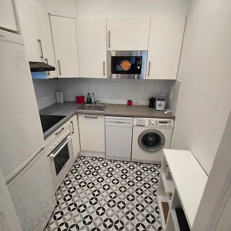 Rua Nova Apartment, Bajo Con Jardin, Netflix Y Ps4, 2 Appartement *