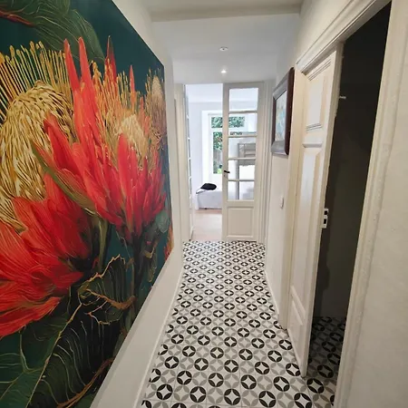 Rua Nova Apartment, Bajo Con Jardin, Netflix Y Ps4, 2 *